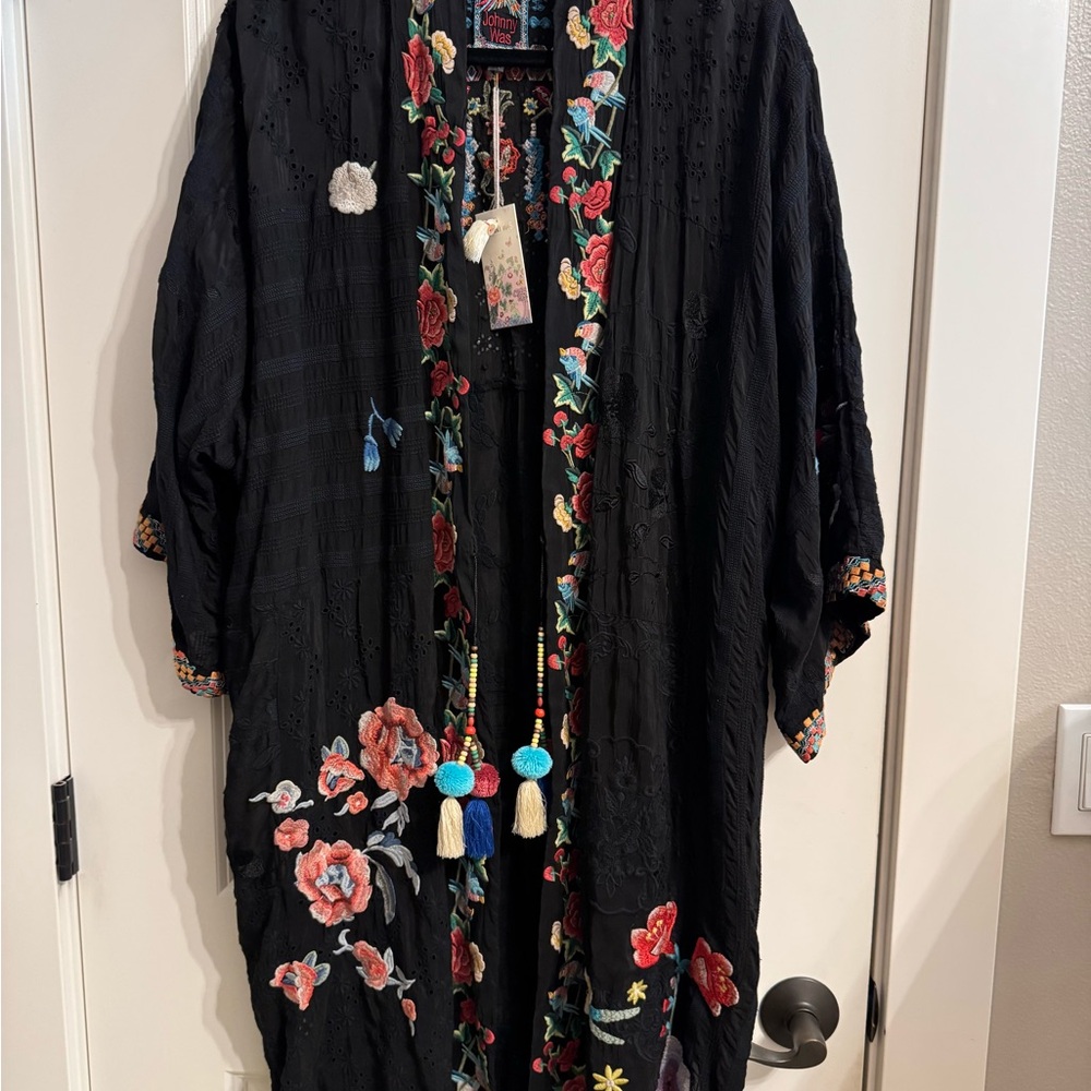 Johnny Was Marlowe patchwork Black Kimono with Colorful Floral Embroidery